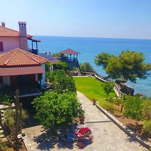https://seaside-2.hotelschalkidiki.net